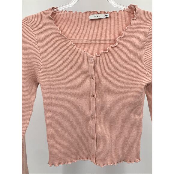 Lush Women's Pink Rib Knit Lettuce Trim Button Front Crop Sweater L - Picture 2 of 5
